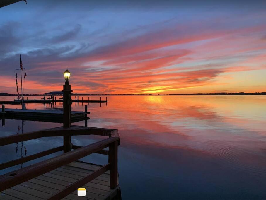 Lakefront Duplex With Pontoon Boat 3 Bed House